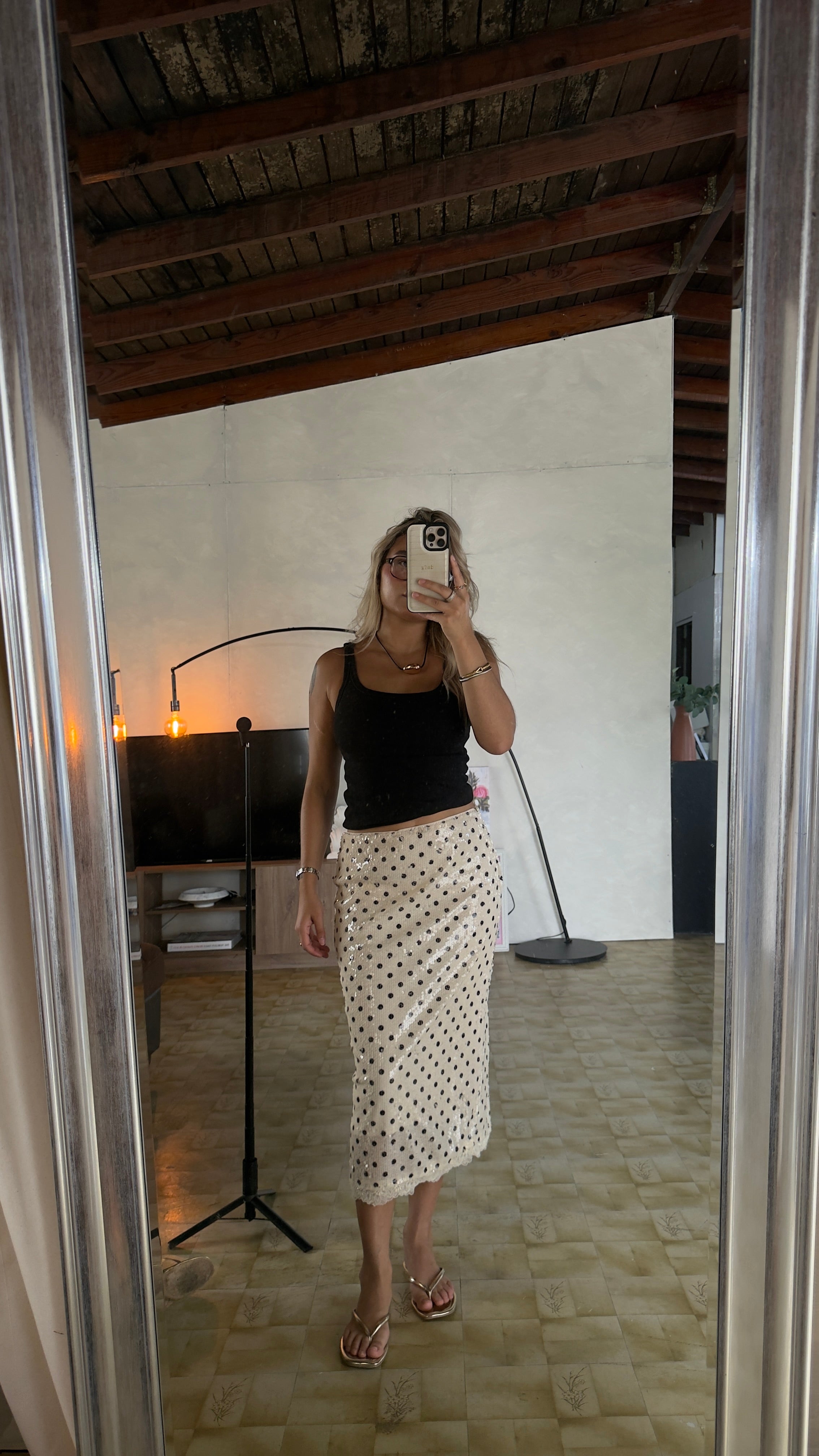 chic sequins skirt